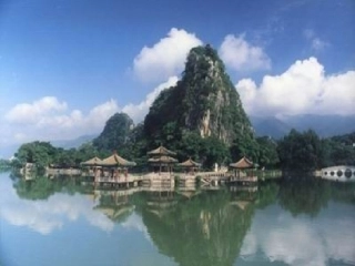 鼎湖山听泉PPT