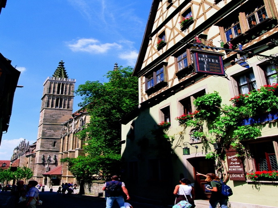 自己花别人看_第3页