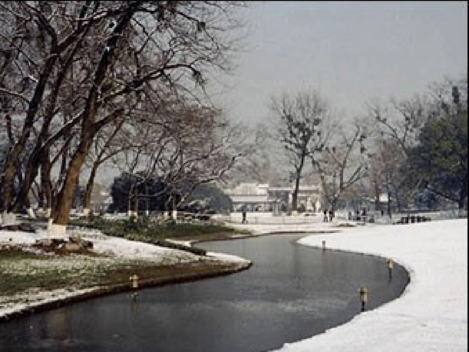 《湖心亭看雪》公开课_第1页