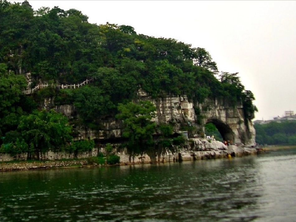 桂林山水 (2)_第2页