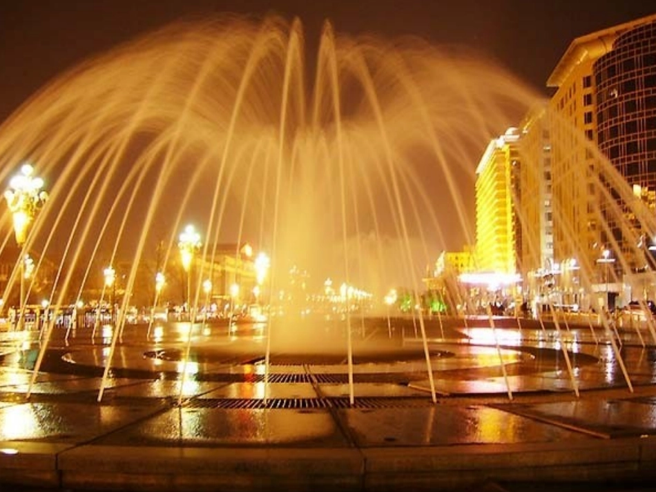 抛物线及其标准方程(公开课）_第3页