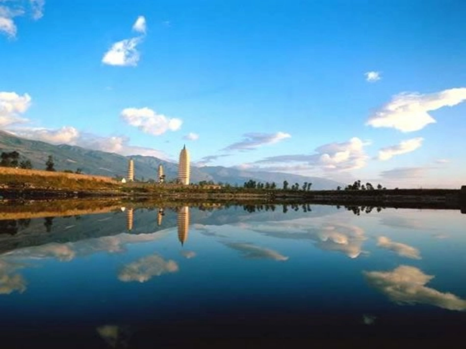 二年级上册《镜面对称》(1)_第1页