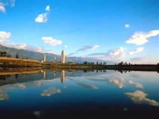 二年级上册《镜面对称》(1)