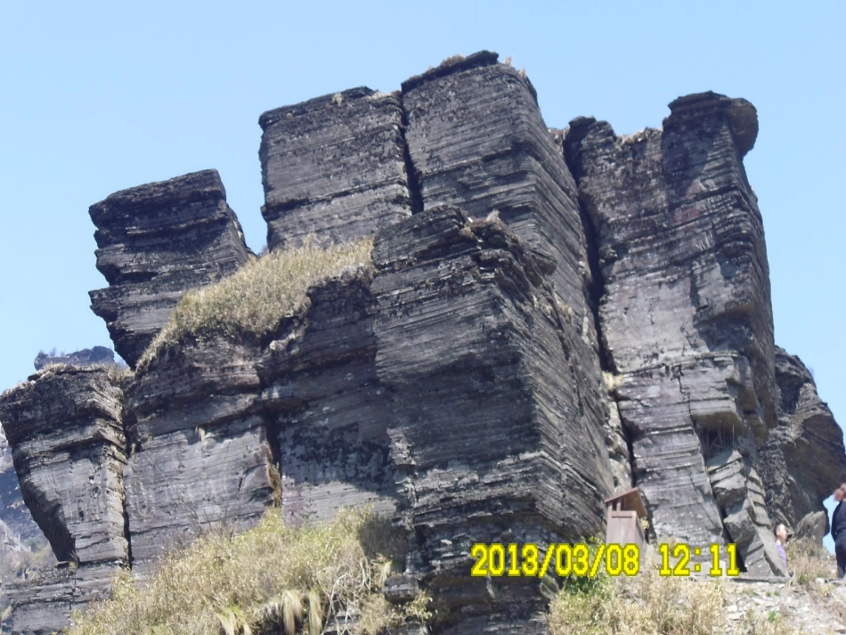 认识常见岩石课件_第2页