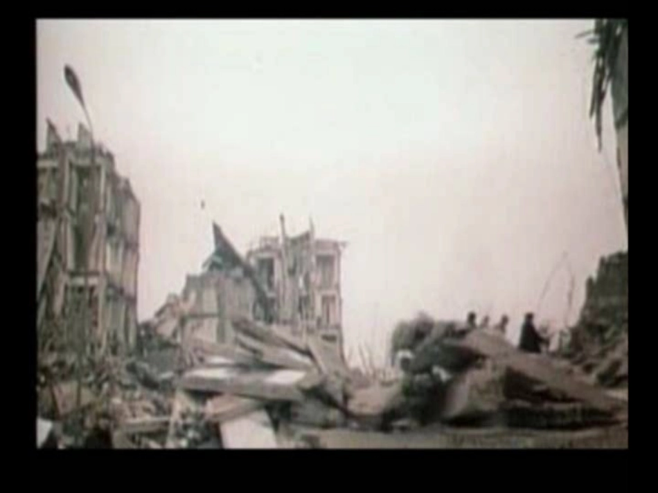 《地震中的父与子》PPT课件_第1页