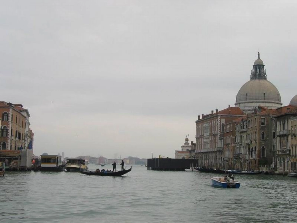 威尼斯的小艇_第2页