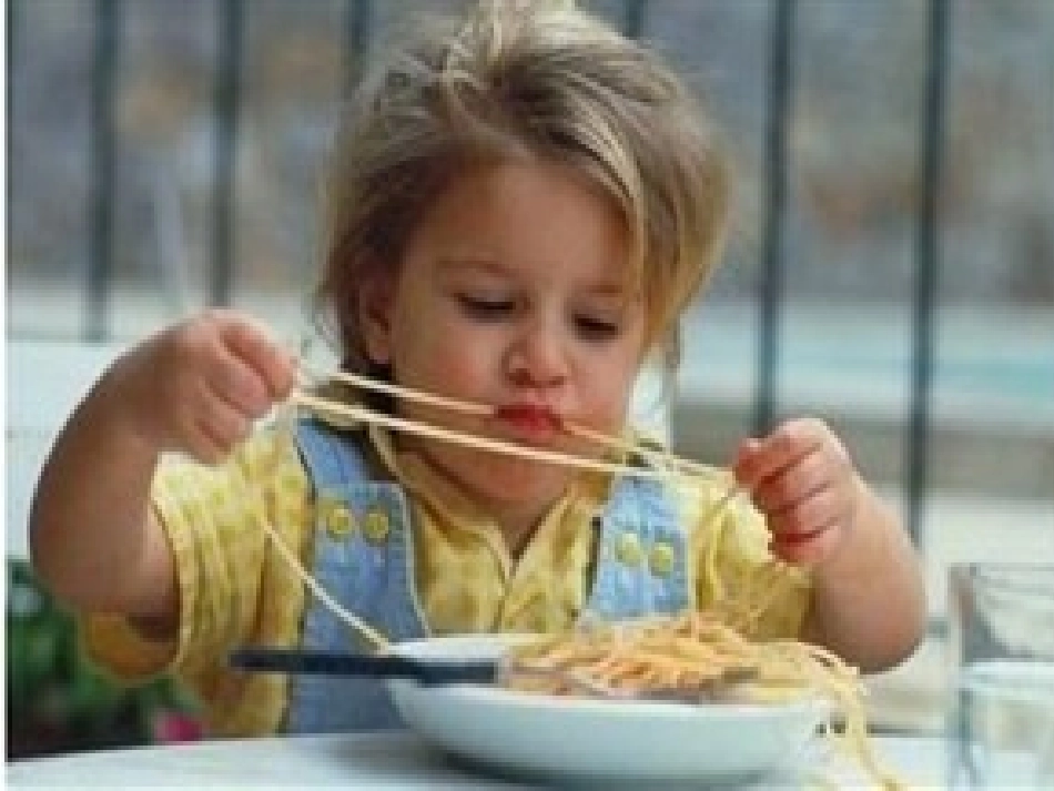 不乱吃东西课件_第1页