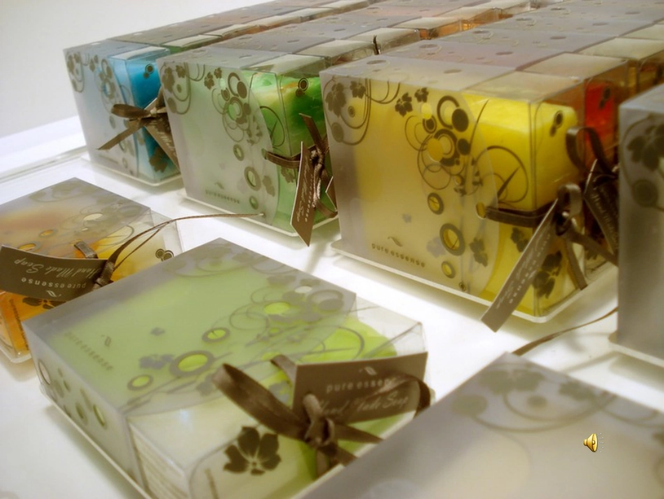 小班综合活动《肥皂美多多》_第1页