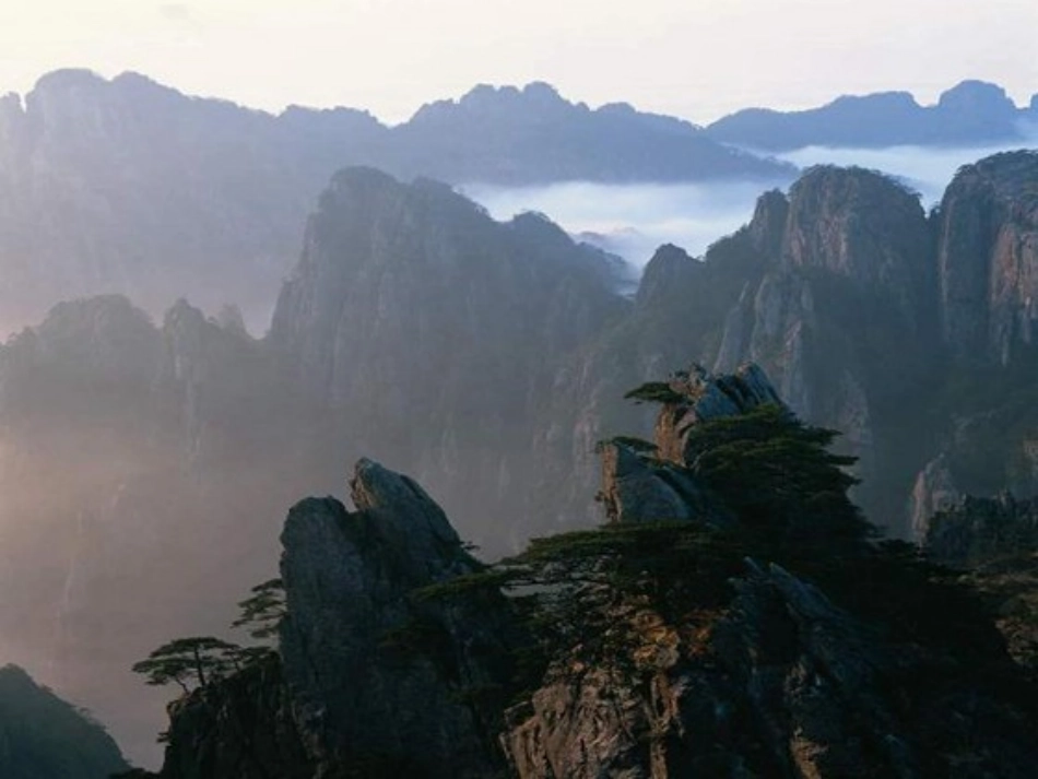 _爬天都峰用_第3页