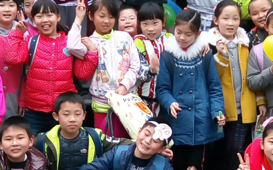 两个铁球同时落地_第1页