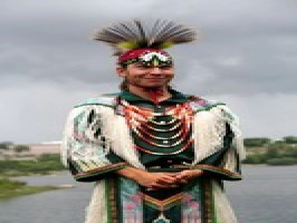 化妆表演课件_第2页