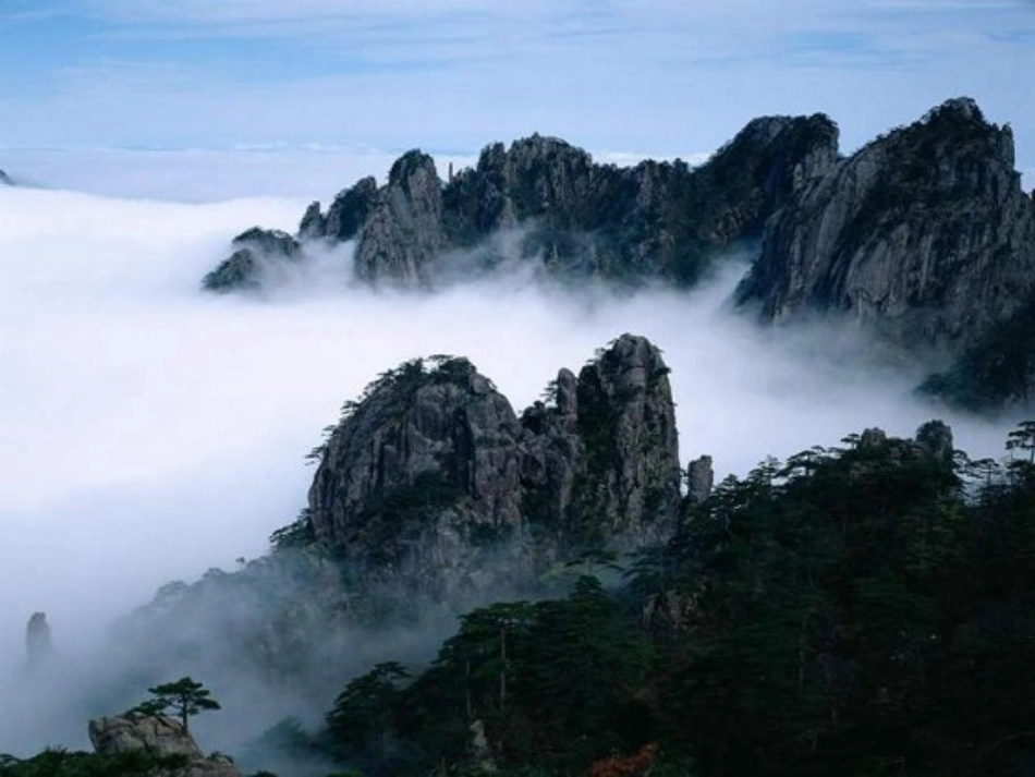 薇薇《爬天都峰》幸福课堂_第1页
