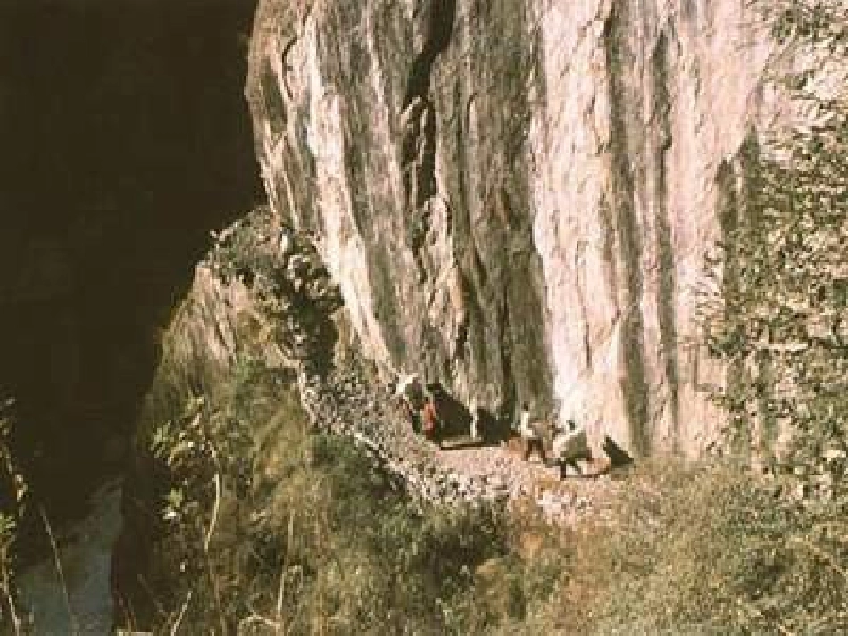 雅鲁藏布大峡谷上课用的_第1页