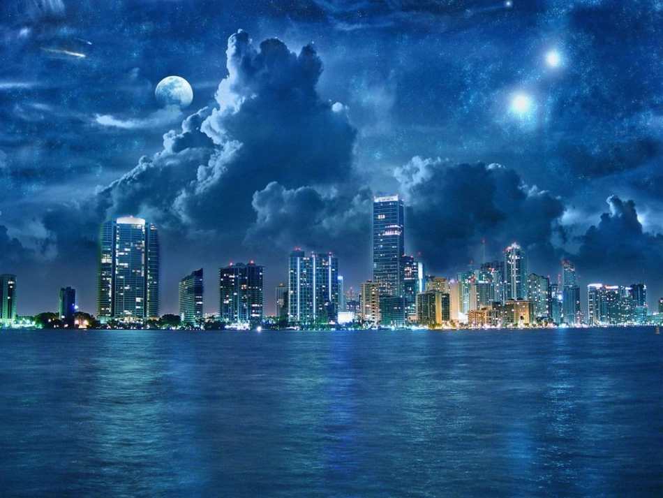 2015人教版七年级语文（上）第五单元24、月亮上的足迹课件_第1页