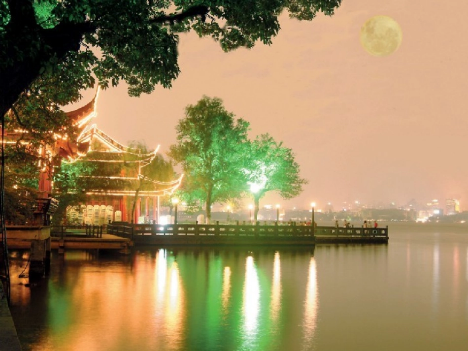 三年级语文第五册第六单元21《饮湖上初晴后雨》_第3页