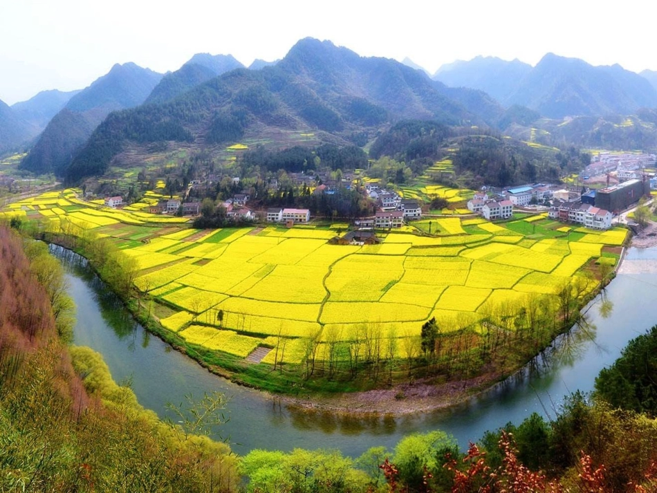 沙漠里的奇怪现象-溢水中学-余静_第2页