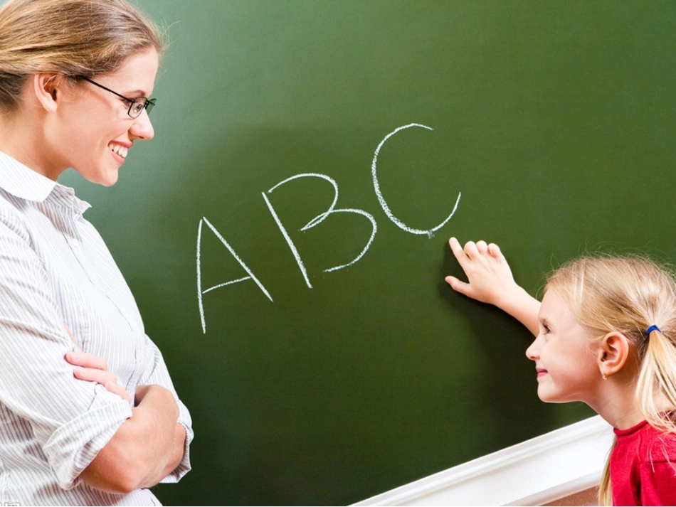 小学英语教育教学PPT模板_第1页