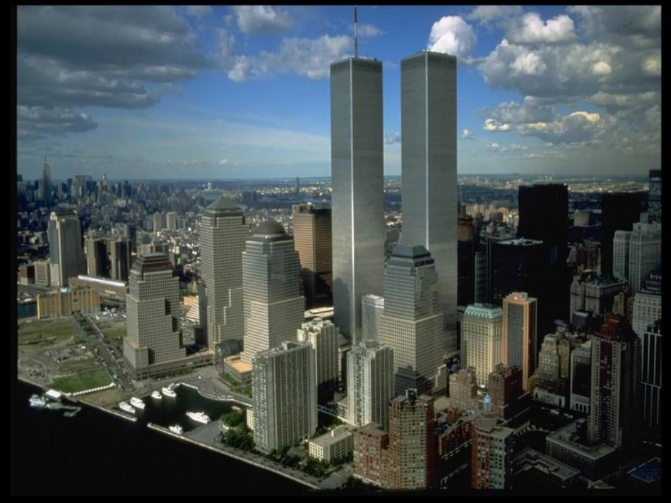 五年级语文下册《遇难者的第三个电话》课件_第2页