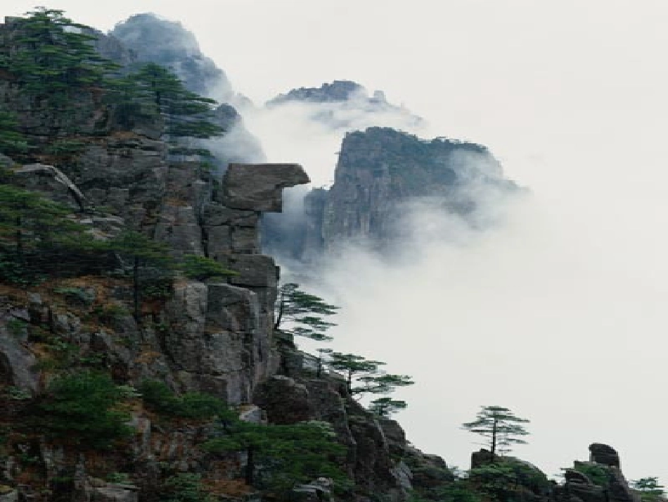 飞红滴翠记黄山_课件_第3页