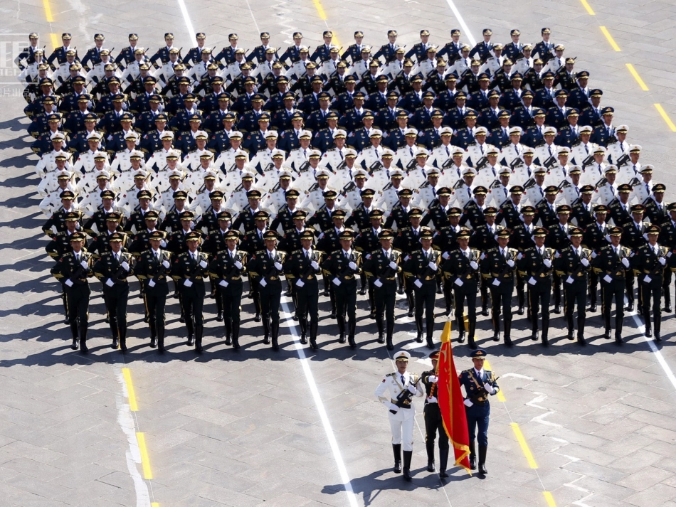 用坐标表示平移------——点的平移_第1页