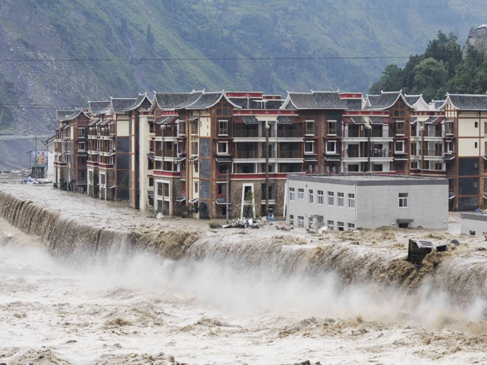 让世界充满爱 (2)_第3页