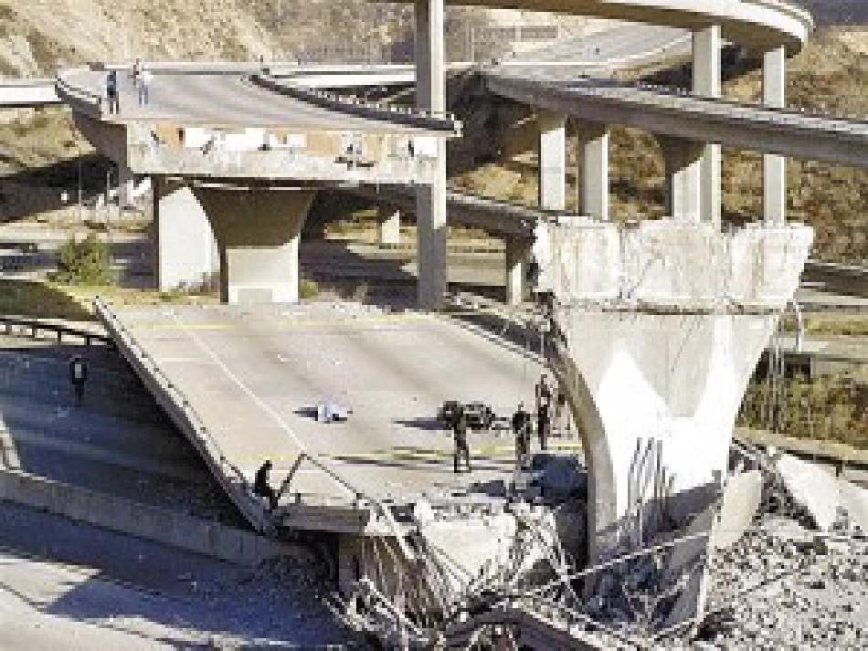 《地震中的父与子》焦春梅_第3页