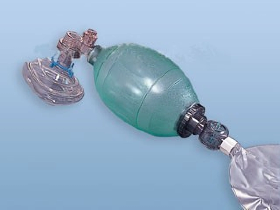 周旭强简易呼吸囊的使用_第3页