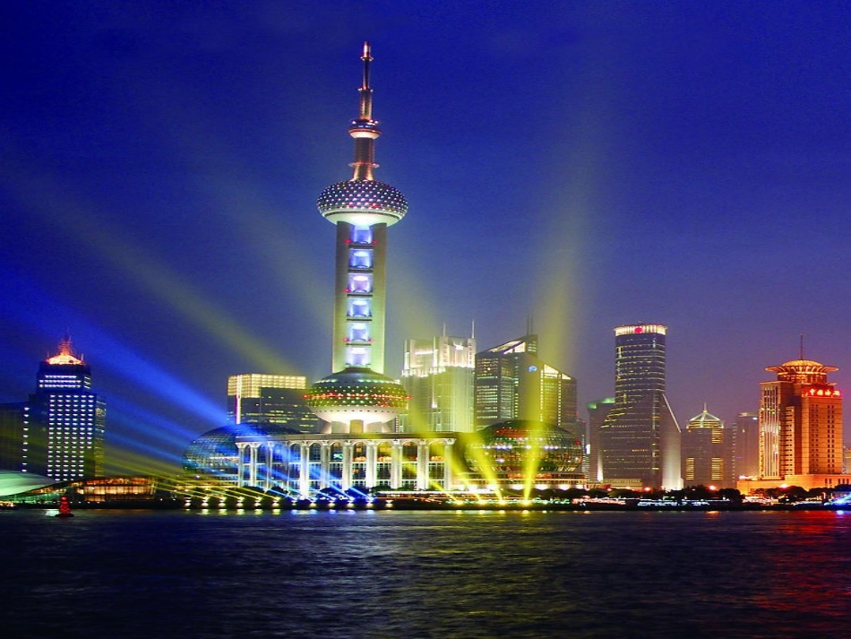 《东方明珠》PPT_第1页