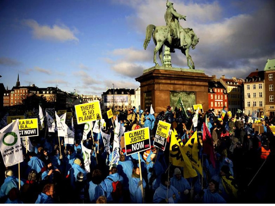 新能源汽车的挑战和机遇_第2页