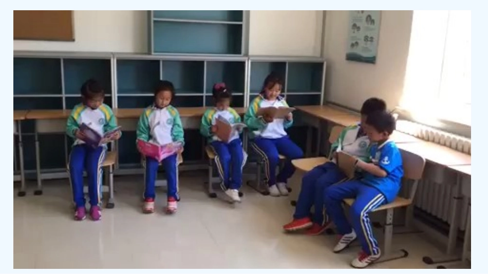 (部编)人教语文2011课标版一年级下册《一起做游戏》课件_第3页