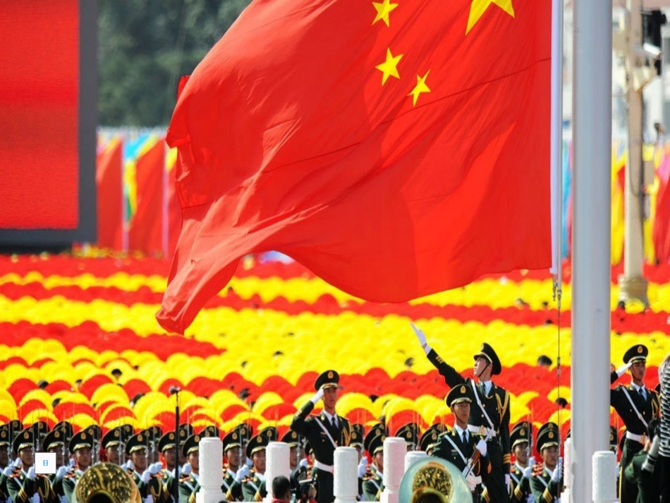 自编教材《最爱你，中国》课件_第2页
