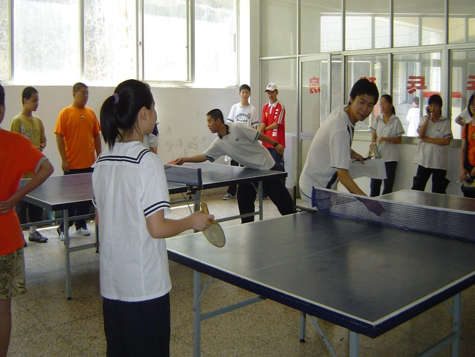 六年级数学上册七生活中的数3正负数（一）第一课时课件_第2页