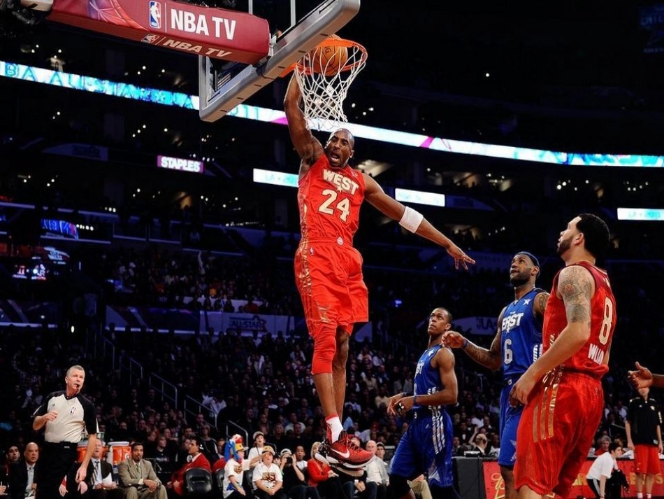 关于篮球的介绍_第2页