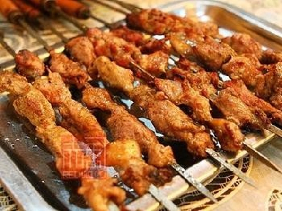 15课汉通西域和丝绸之路_第1页