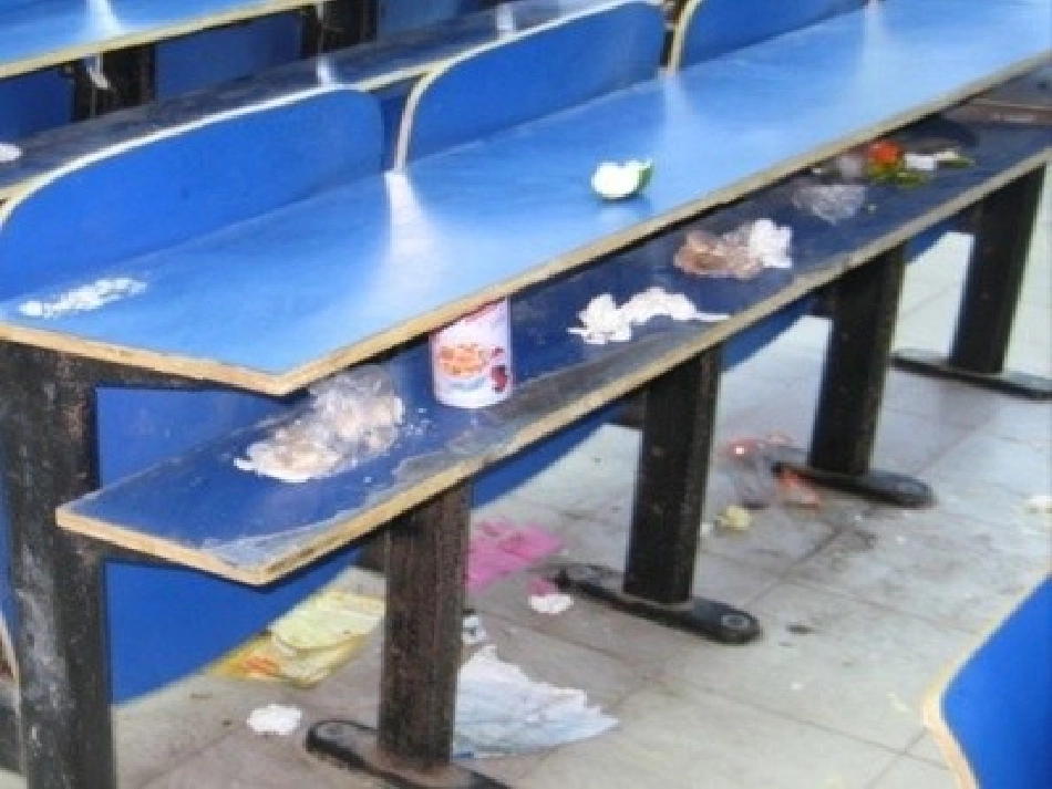 书写环保倡议书_第1页