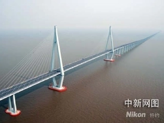 《浓妆淡抹总相宜——语言的色彩》