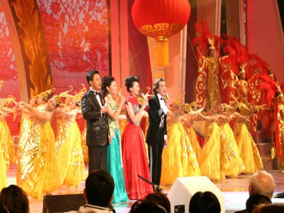 难忘今宵PPT_第2页