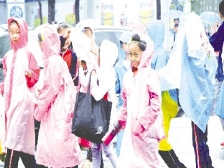 二年级语文充气雨衣
