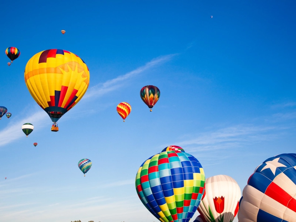 七年级下册色彩的魅力(1)_第2页