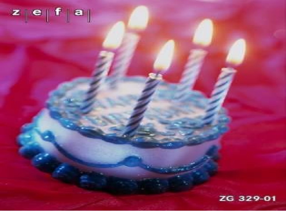 18-借生日_第1页