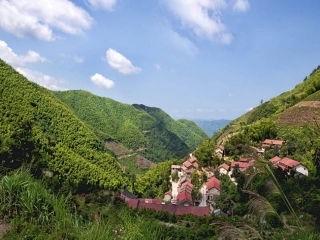 北师版语文一年级下册《小山村》课件