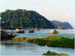 《与朱元思书》课件