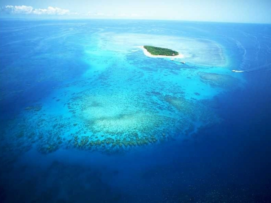 美丽的南沙群岛 (2)_第2页