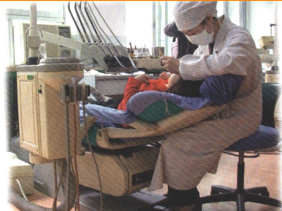 二年级美术下册_《看大夫》课件_第3页