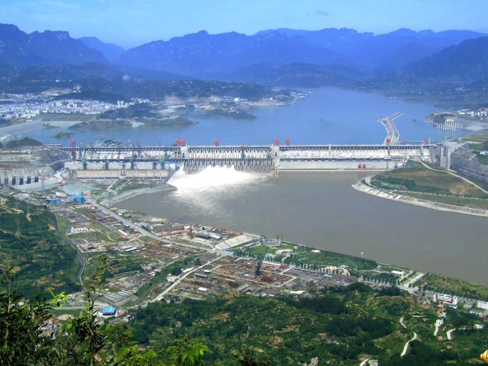 北师大版小学语文第十一册三峡之秋_教学课件_第1页