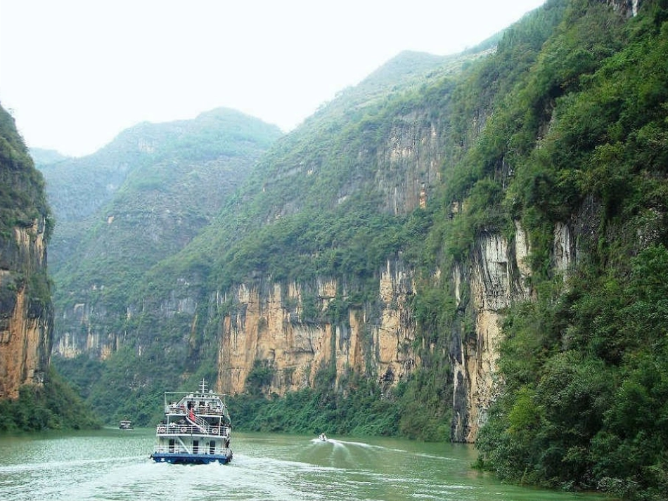 北师大版小学语文第十一册三峡之秋_教学课件_第2页