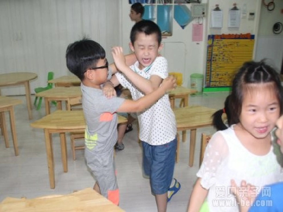 中班社会活动：朋友多，真快乐_第2页