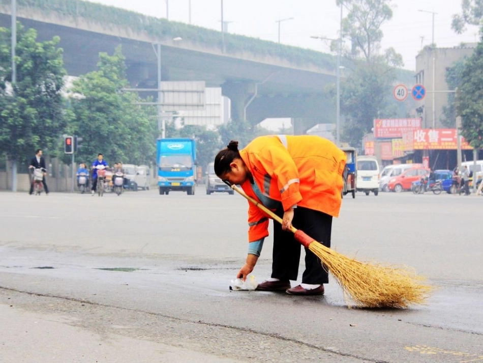 我敬佩的一个人_第2页