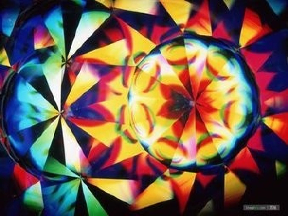三年级上册第二课万花筒_第3页