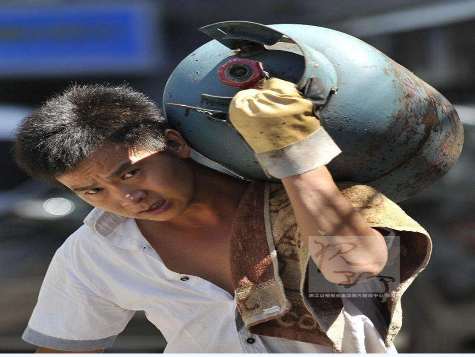 (部编)初中语文人教2011课标版七年级下册人教版七年级下册语文第三单元第十课《老王》_第2页